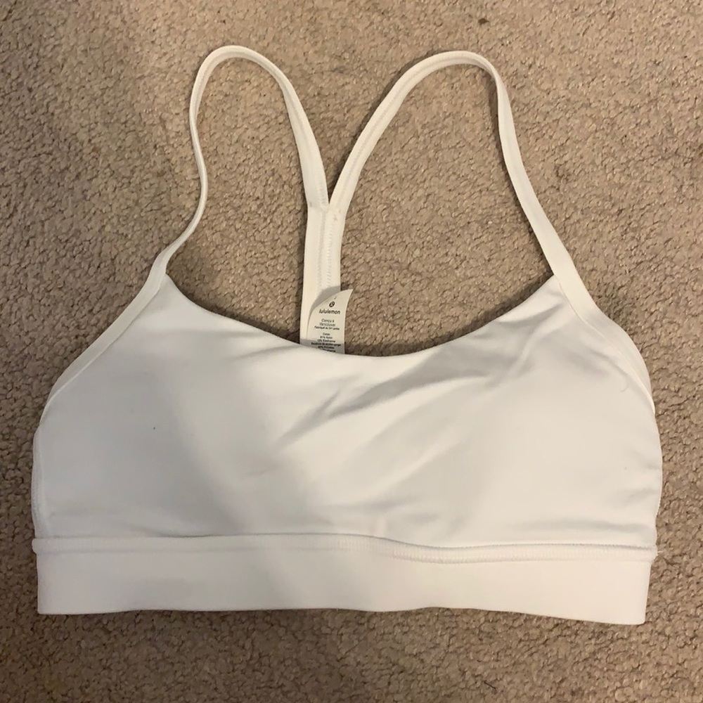 white lululemon sports bra